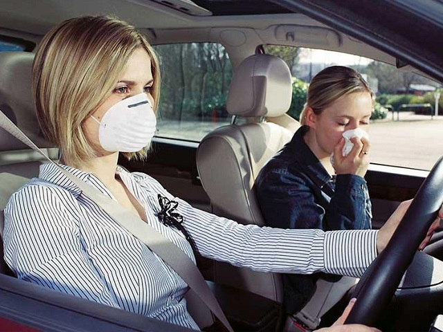 علت بوی بنزین در ماشین
